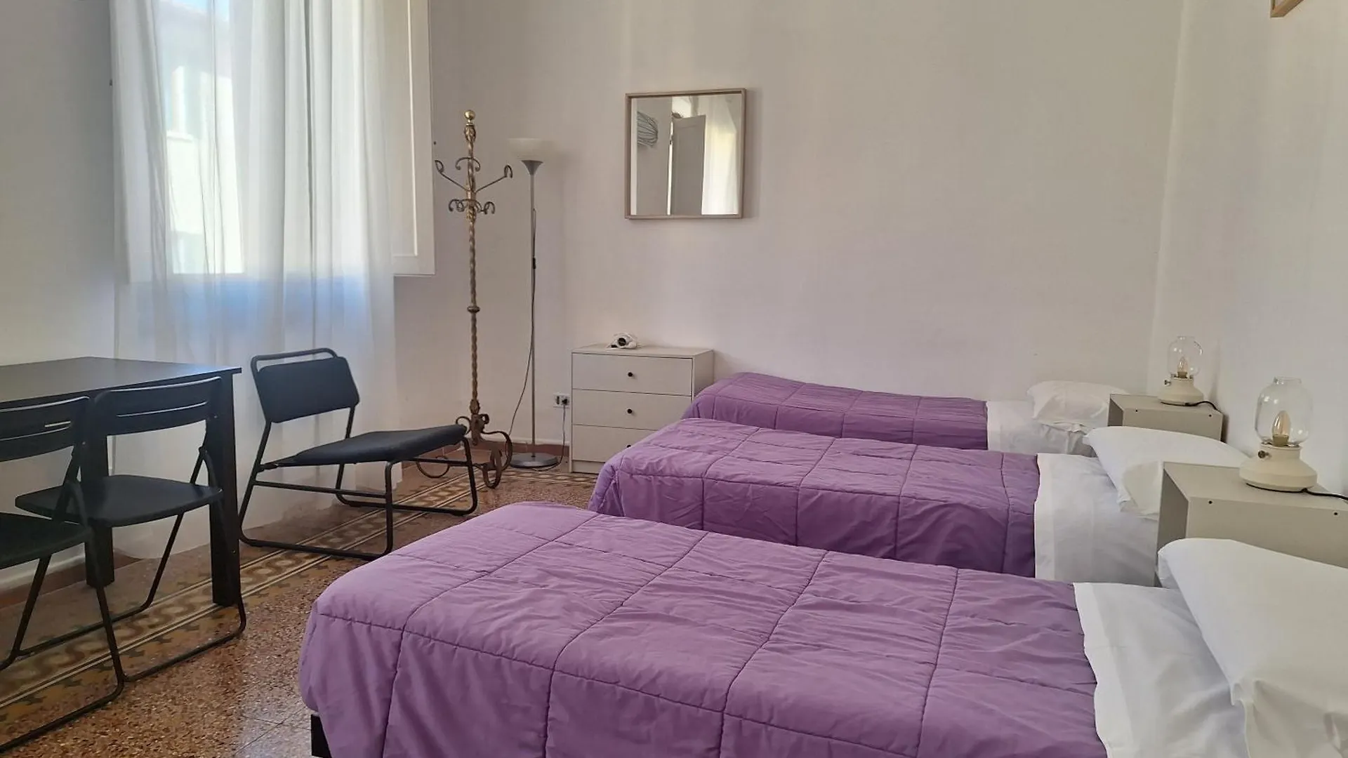 Guest house Sleep Easy Hotel Florence