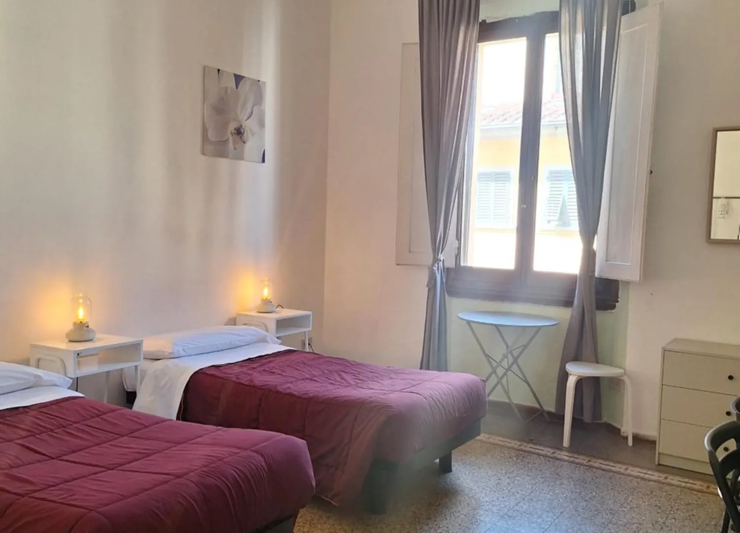 Sleep Easy Hotel Florence Guest house